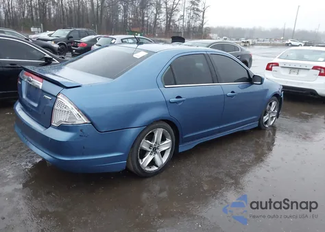 2010 Ford Fusion Sport z USA, uszkodzony, nr VIN 3FAHP0KC4AR185229